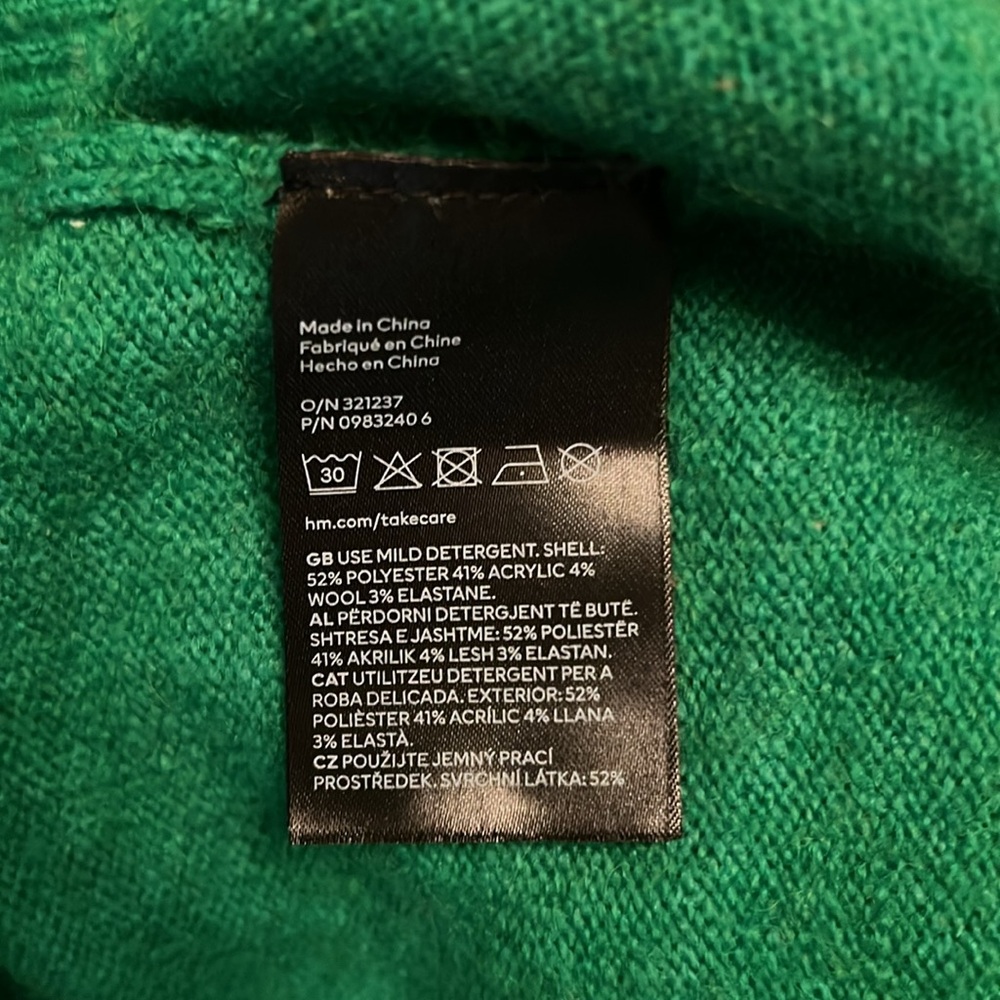 H&M Sweater - Picture 3 of 3